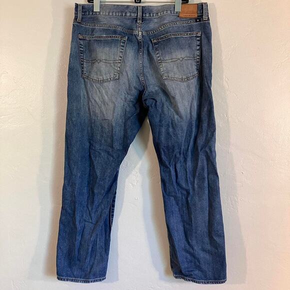 Lucky Brand Jeans Faded Distressed Denim 181 Relaxed Fit - Picture 5 of 6